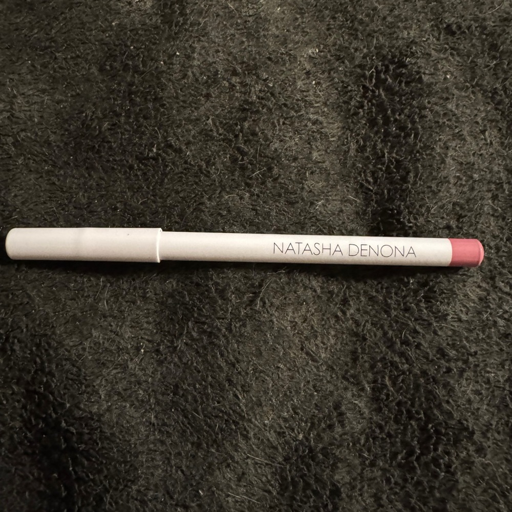 Natasha Denona lip liner pencil L8